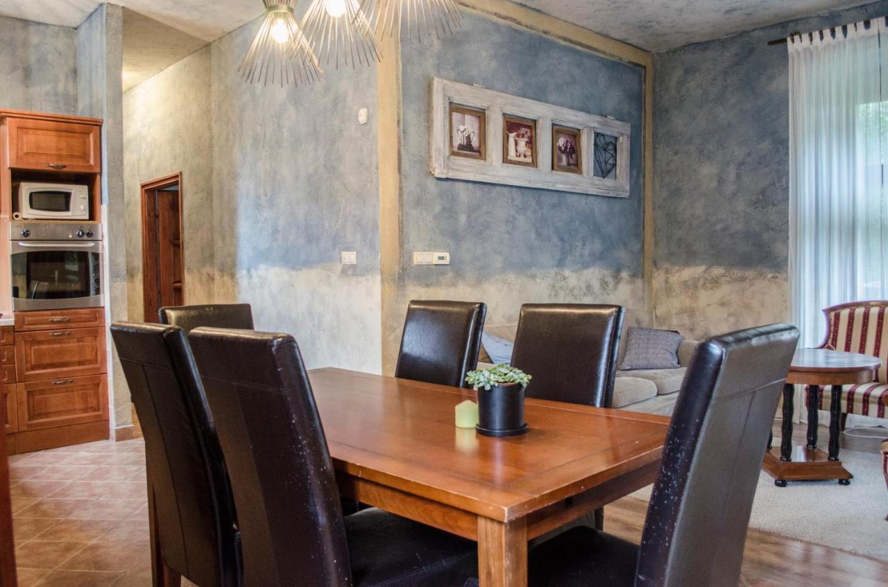 Ferienwohnung Kohaz Apartman Veszprém Exterior foto