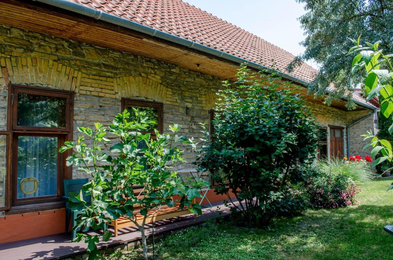 Ferienwohnung Kohaz Apartman Veszprém Exterior foto